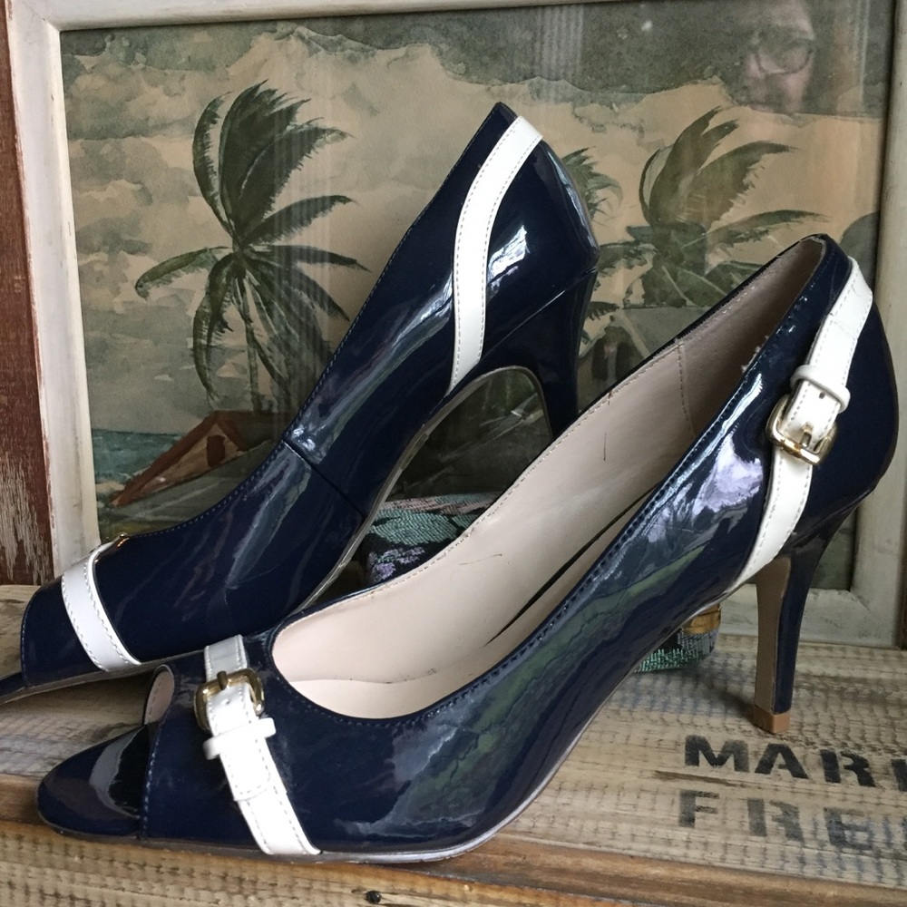 Unisa Navy and Cream White Open toe heels 9 1/2 NEW - Picture 8 of 8